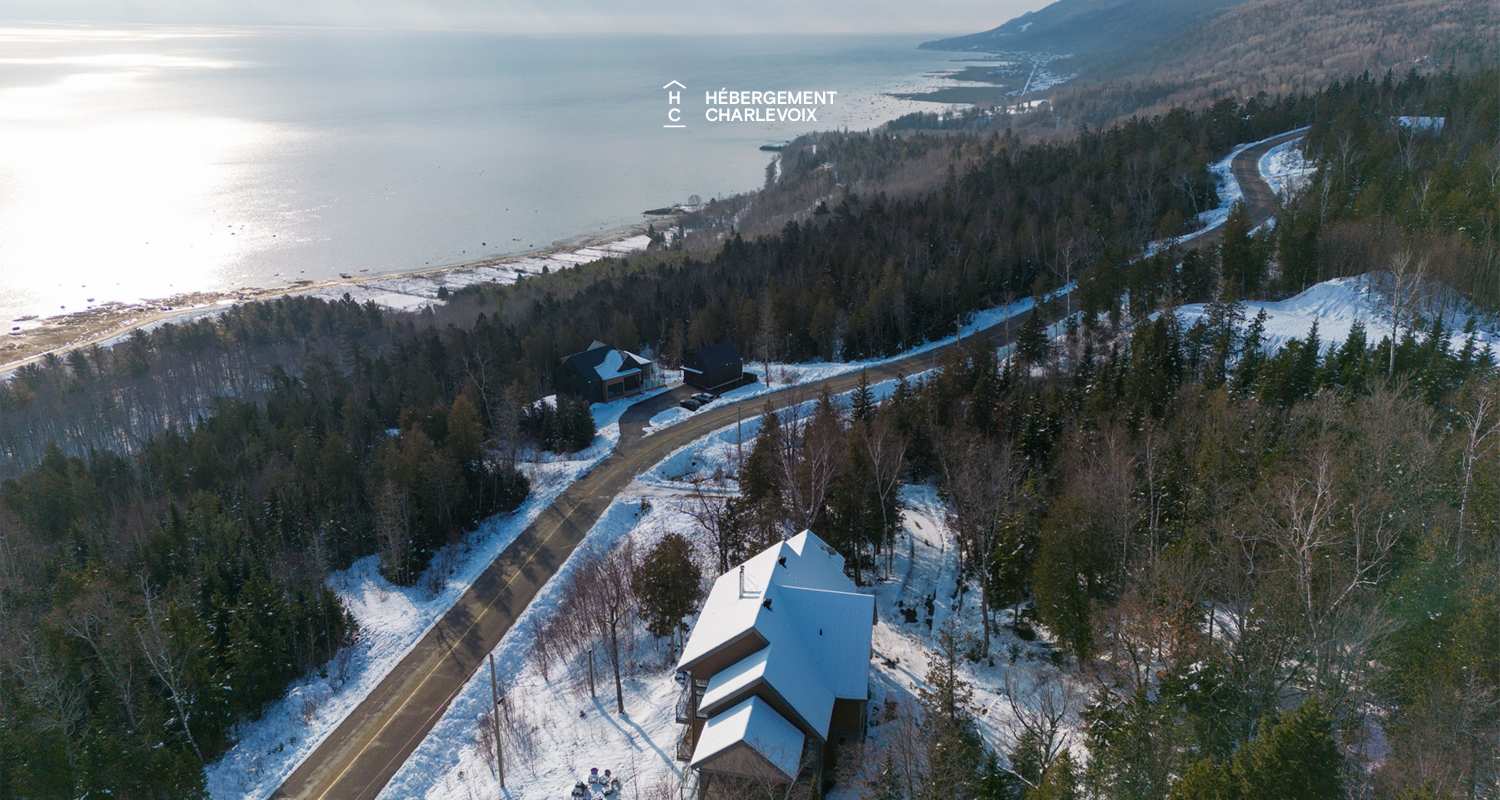 AUB-150 -  Majestic view of the river and the Charlevoix Massif